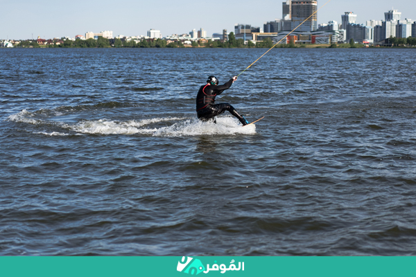 التزلج على الماء في دبي