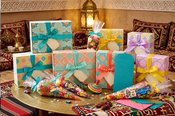 شراء هدايا العيد والعيديات