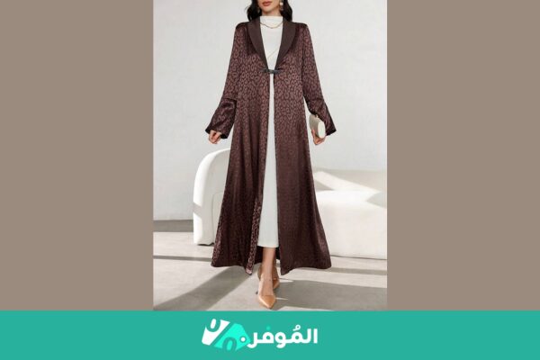 تصميم بالأزرار الجلدية الأنيقة من كلوش